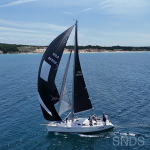 Black Sail Boat 5